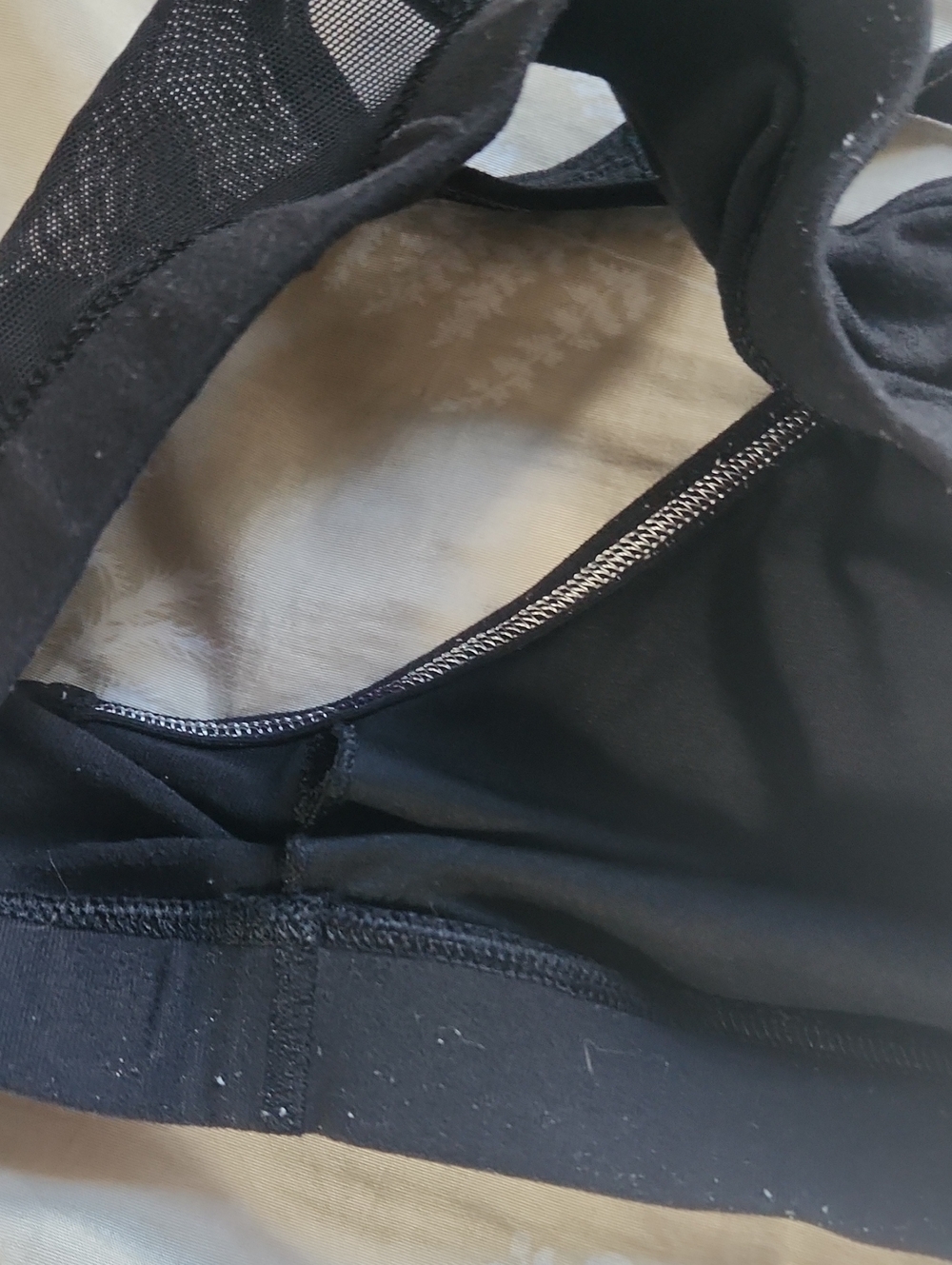 Lululemon Flow Y Sports Bra Size 6 Black OLD - Picture 11 of 11